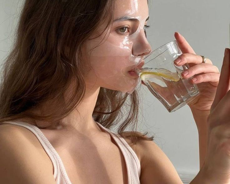 Why Everyone’s Embracing Their Soft Girl Era (And How It’s Actually Good for Your Skin and Sleep)